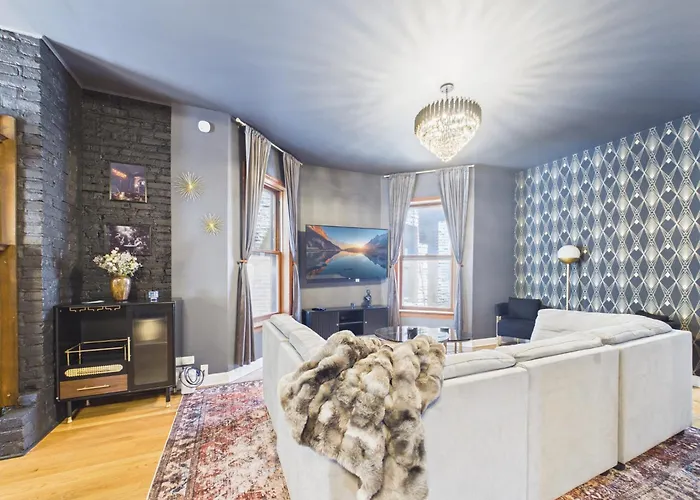 Apartamento The Dakin Estate 4br Art Deco Speakeasy Duplex