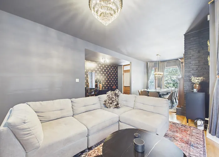 The Dakin Estate 4br Art Deco Speakeasy Duplex *